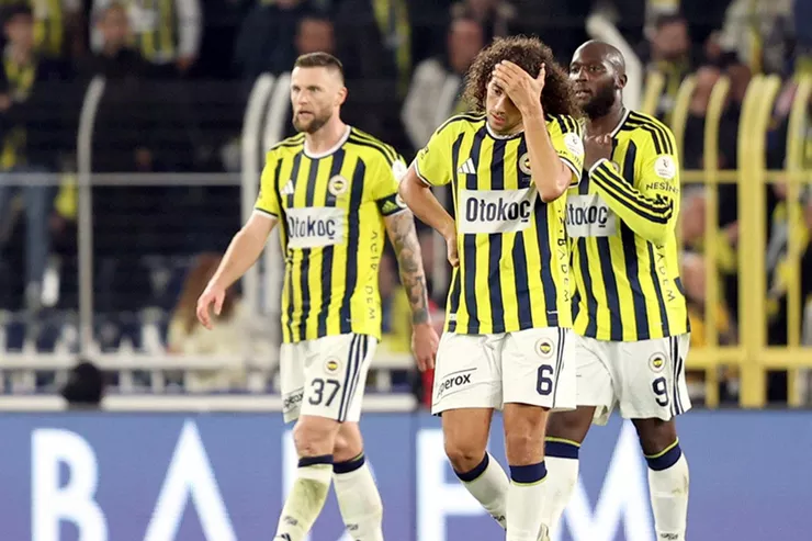 Sonuç yine hüsran: Fenerbahçe, Göztepe karşısında 2-1 mağlup ayrıldı!