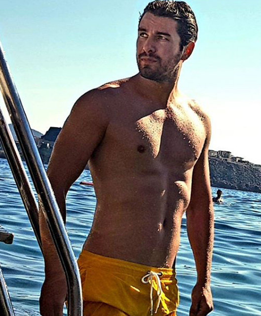 Furkan Palalı kimdir? Burcu Kıratlı ve Furkan Palalı sevgili mi?