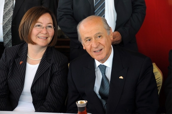 ruhsar demirel kimdir