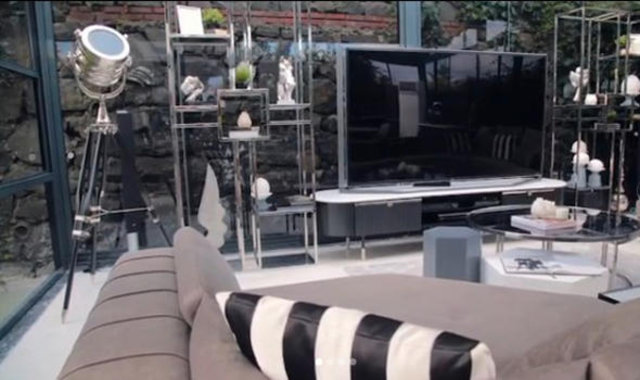 Pelin Karahan evine kış bahçesi yaptırdı