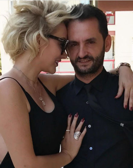 Aylin Coşkun 14 yıllık sevgilisinden evlilik teklifi aldı |Volkan Aslan kimdir?