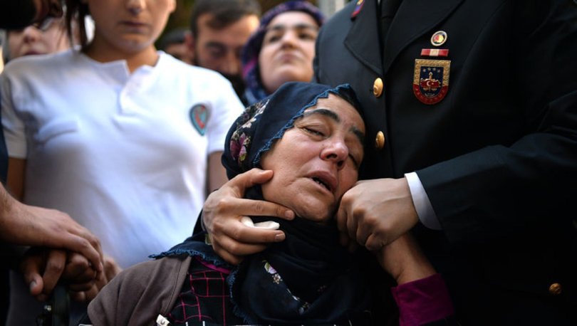 Tunceli'de donarak şehit olan askerin Mersin'deki evine ateş düştü