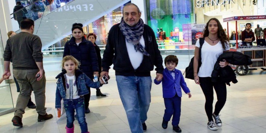 Deniz Uğur kaç yaşında? aslen nereli | Reha Muhtar'ın eski eşi kimdir?