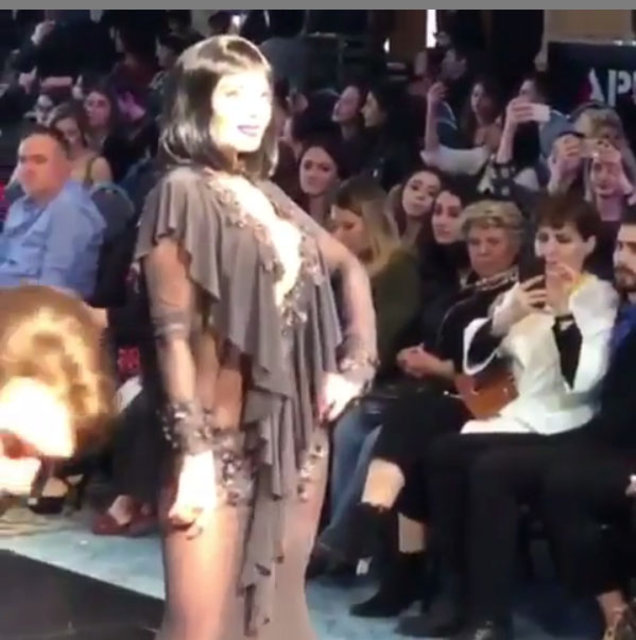 Şarkıcı Hatice eleştirilere sosyal medya hesabından çok sert yanıt verdi