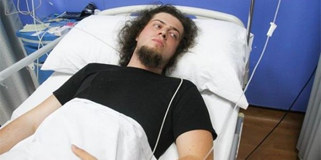 Kobra ısıran Aref'ten kötü haber! Bacaklarını hissetmiyor