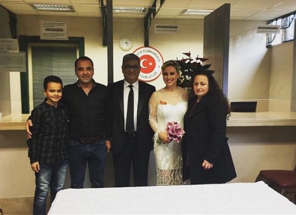 Nur Viral kimdir? Aslen Nerelidir? Kaç yaşındadır? 