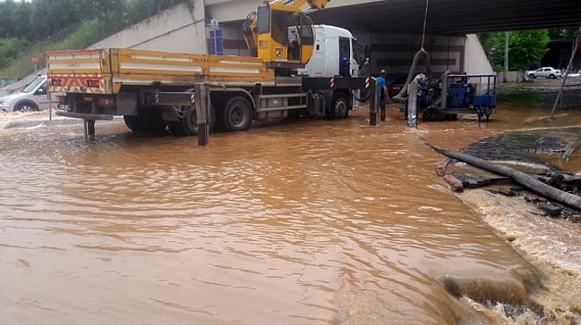 Kocaeli'de sel felaketi! 8 kişi kayıp!