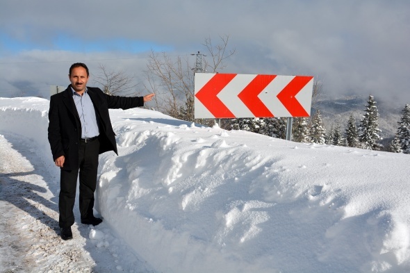 2 bin rakımlı yaylada kar manzarası