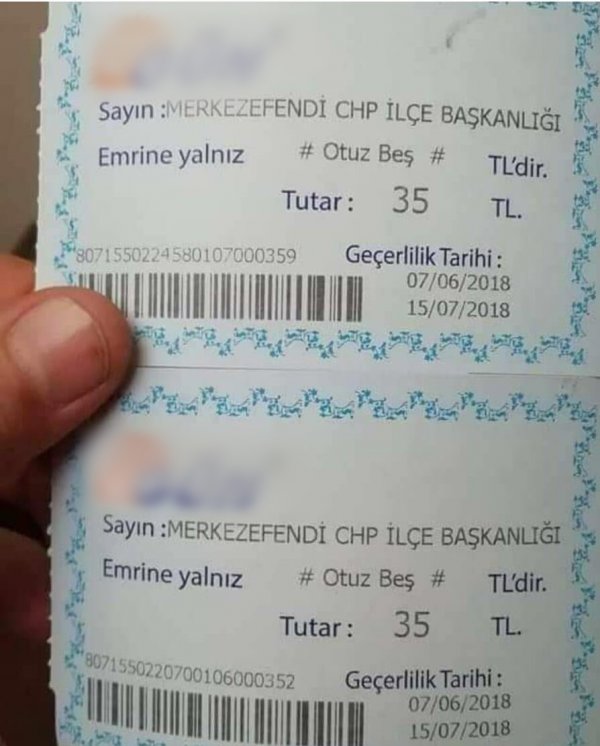 CHP Denizli'de oy için alış-veriş çeki dağıtıyor