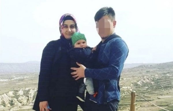 Hakkari'de şehit edilen anne ve 11 aylık bebeğine askeri tören