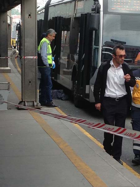Esenyurt'ta metrobüs çarpan Suriyeli çocuk hayatını kaybetti
