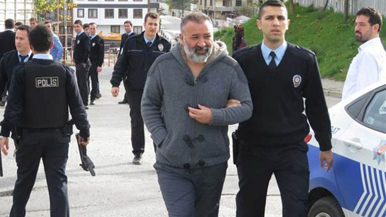 İstanbulda Hareketli Dakikalar | Müdahale Eden Polise Taşla Saldırdılar