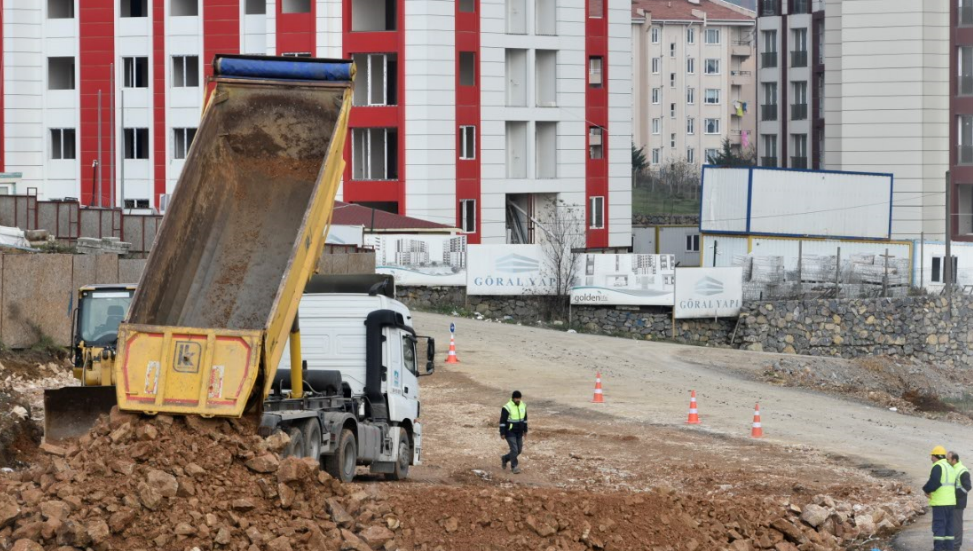 Pendik Belediyesi 4 Şeriti Yol Çalışmasına Başladı