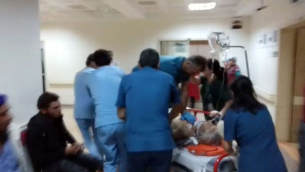 Önce kardeşini dövdü sonra babasını bıçakladı!