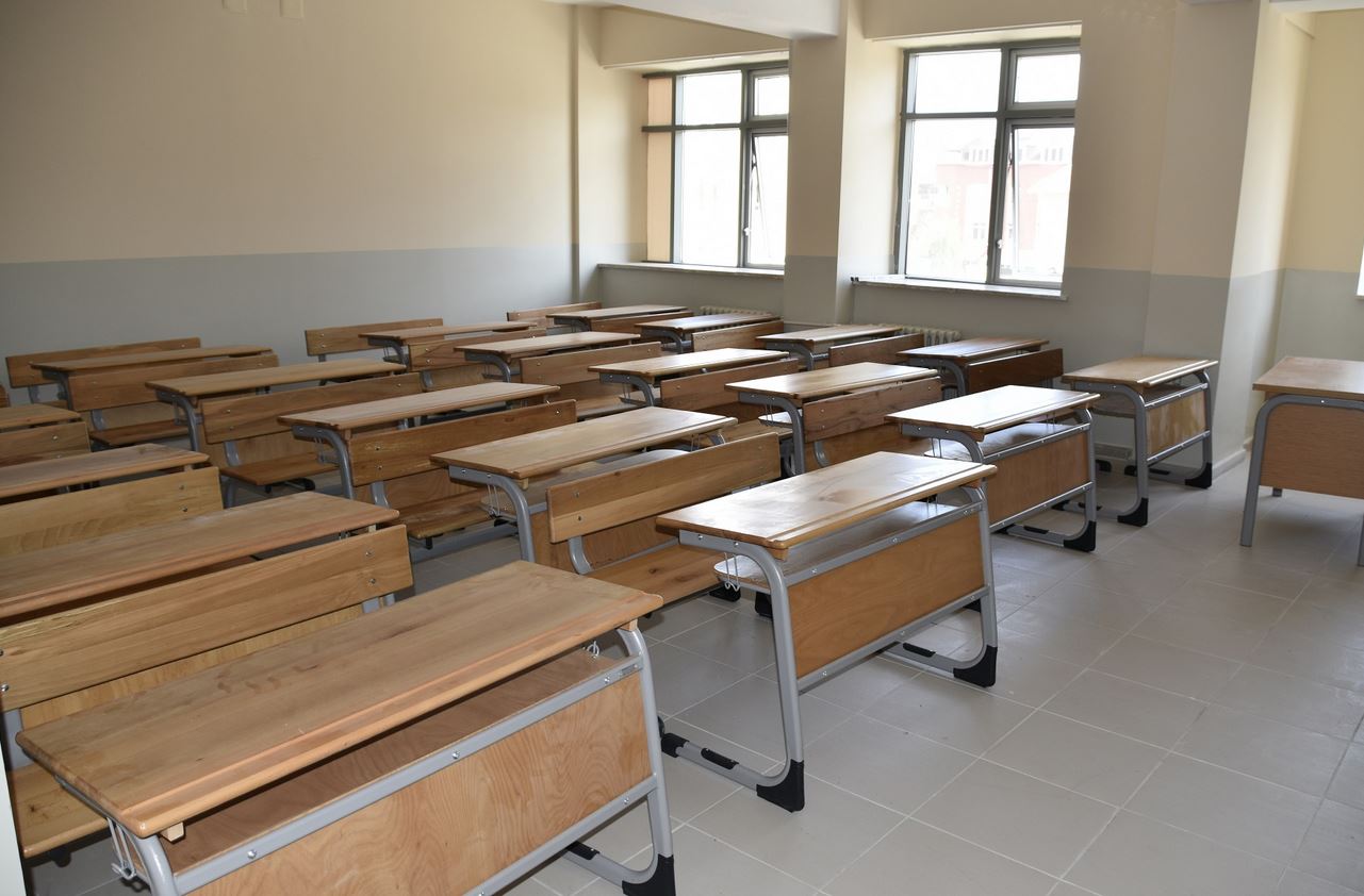 İstanbul Pendik'teki okullar yeni dönem için temizlendi!