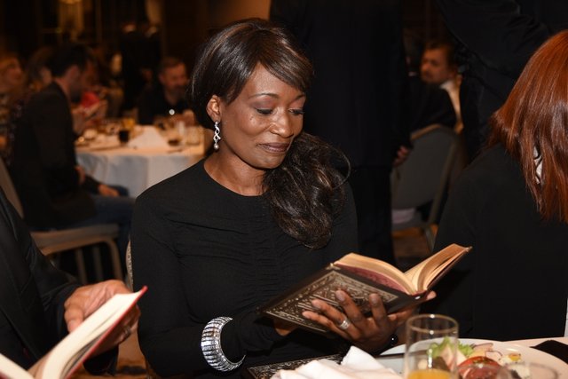 Müslüman olan şarkıcı Della Miles'tan "Huzura kavuştum" itirafı