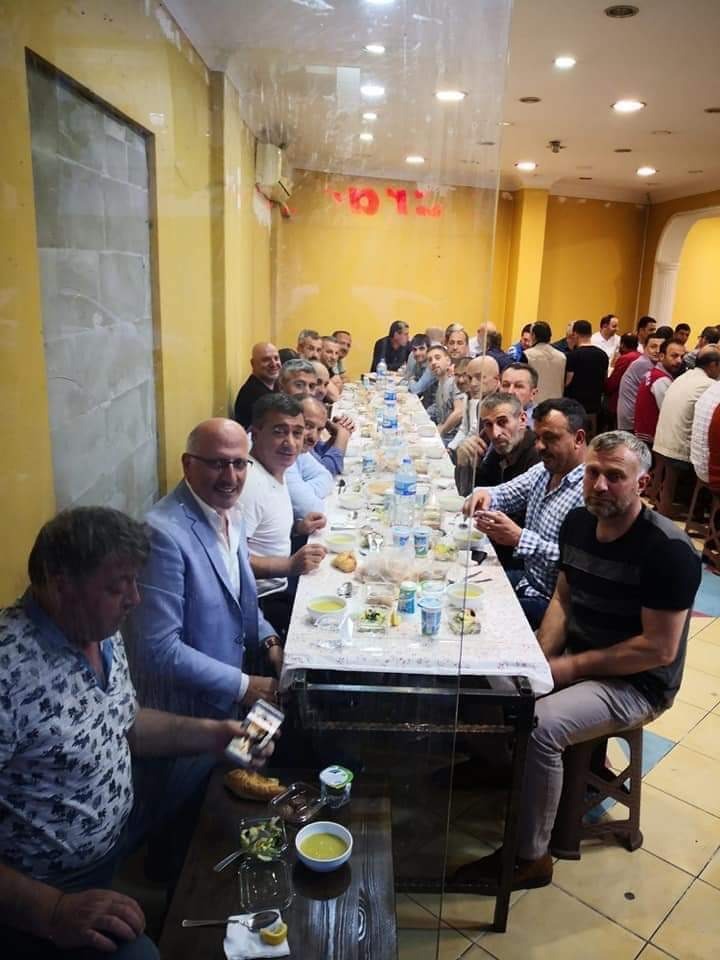 Kaynarca Birlik Gurubu'nun Geleneksel İftar yemeğine yoğun katılım