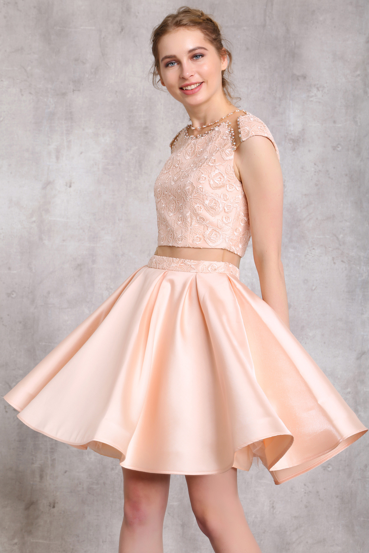 Mezuniyet elbiseleri 2019 | Tesettür, kısa, uzun | En güzel abiyeler