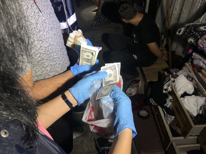 Polisten eş zamanlı baskın: Hepsi ele geçirildi