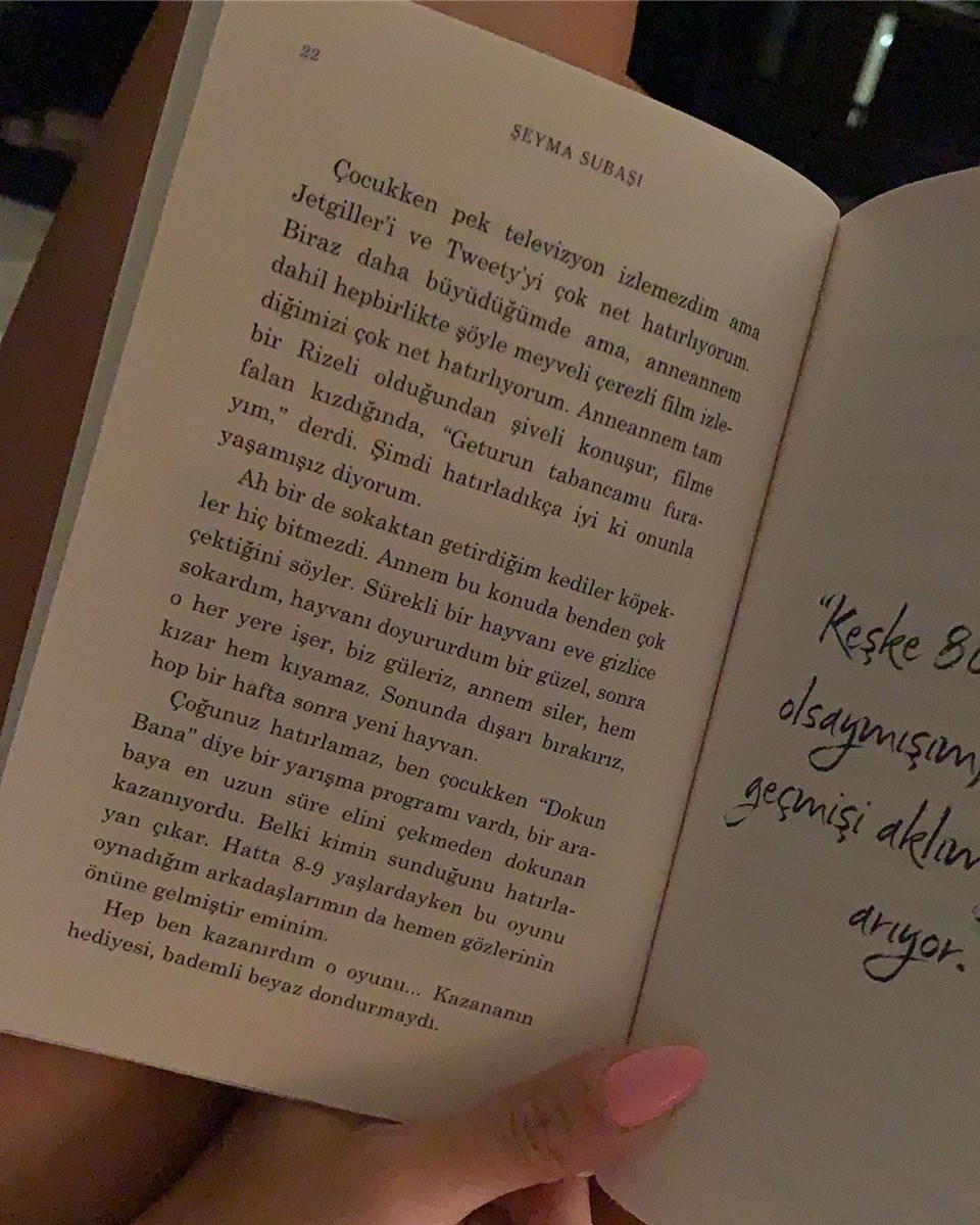 Şeyma Subaşı kitabı oku | Sadece Şeyma kitabı oku | Sadece Şeyma kitabının konusu ne?
