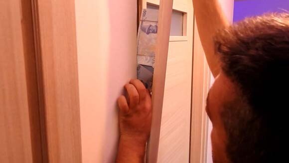 İzmir merkezli 3 ilde operasyon düzenlendi! Paraları bakın nereye gizlemişler...