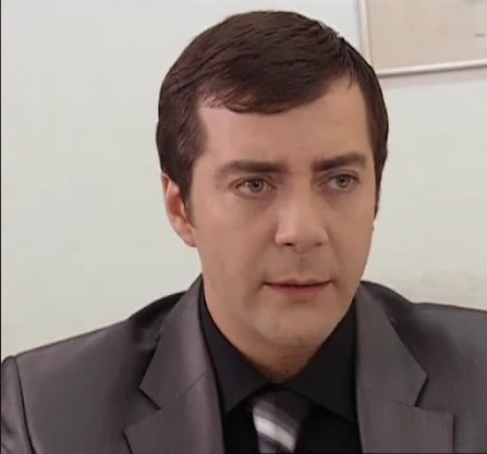 Serhan Süsler Kimdir | Kimi Sarhoşken Öptüğü İçin Dişlerini Kırdılar