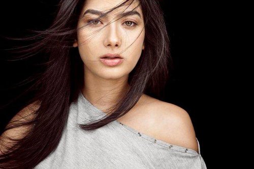 Gülden Dudarık kimdir? Ünlü oyuncunun evini başına yıktılar