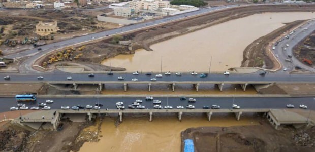 Suudi Arabistan'da sel felaketi! Çok sayıda ölü var
