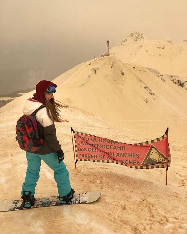 Turuncu Kar Herkesi Şaşırttı! Türkiye'ye de Gelecek!