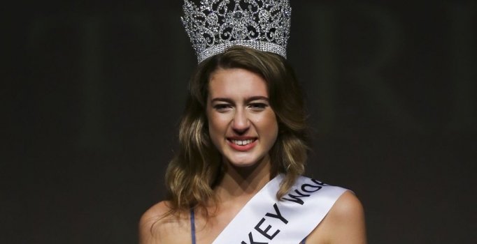 Itır Esen kimdir? Aslen nereli ve kaç yaşında?