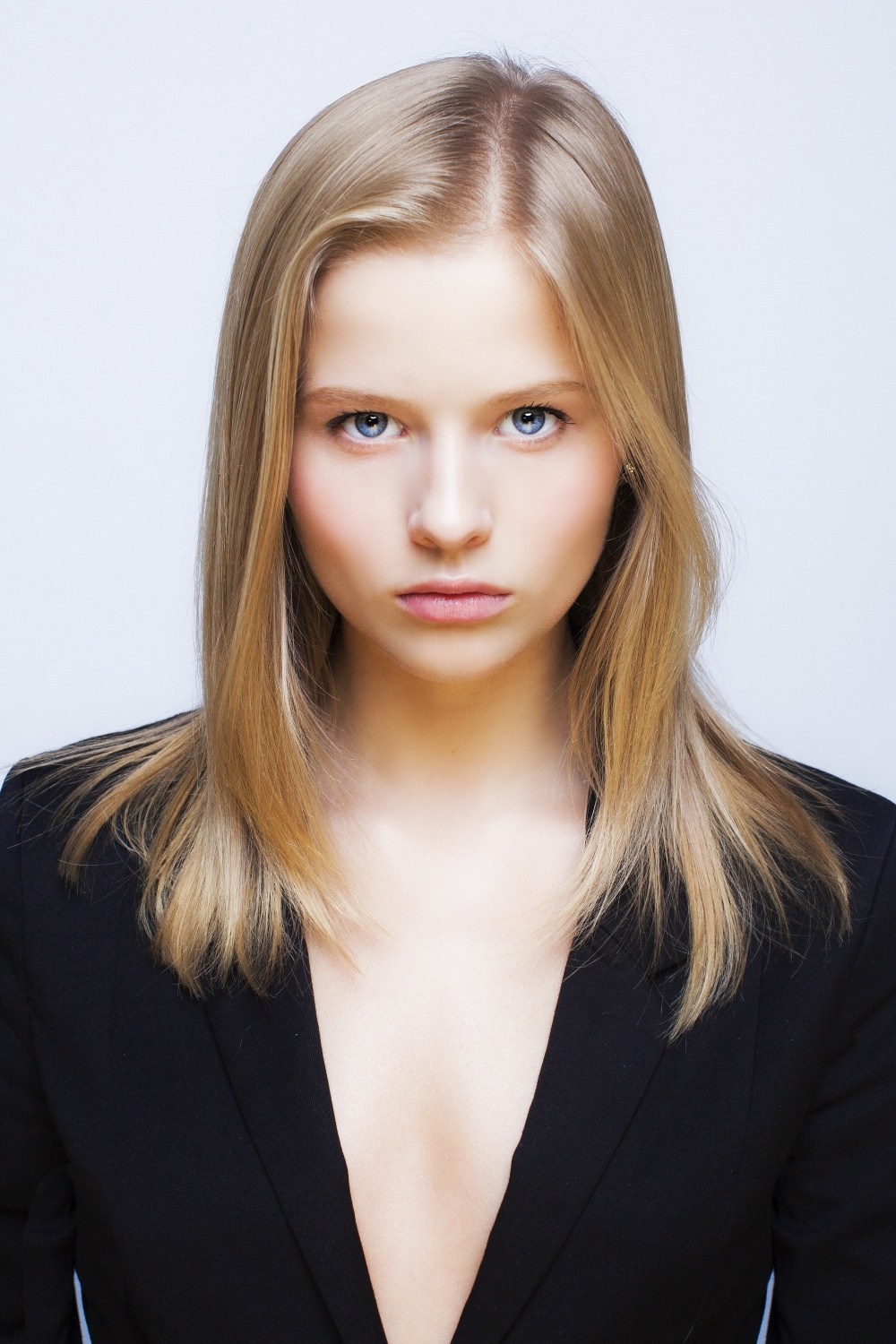 Gözcüler 1: başlangıç filminin konusu nedir? Oyuncuları kimdir? 