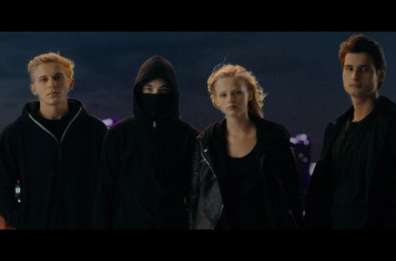 Gözcüler 1: başlangıç filminin konusu nedir? Oyuncuları kimdir? 