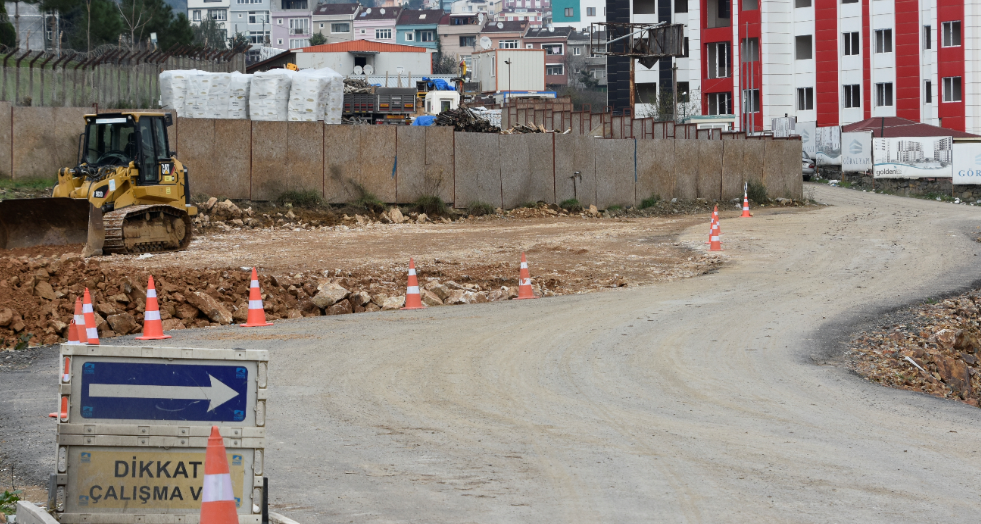 Pendik Belediyesi 4 Şeriti Yol Çalışmasına Başladı