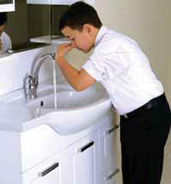 Abdest nasıl alınır? Abdest alınışı erkek, kadın, resimli, kısaca Diyanet 2021