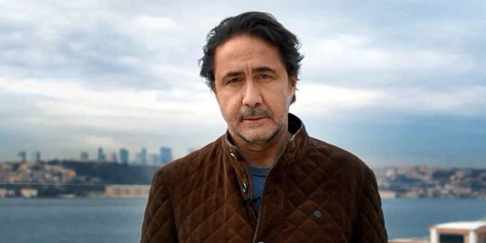 Ustalar Alemi filminin konusu nedir? Oyuncuları kimdir? Nerede ve kaç yılında çekildi?