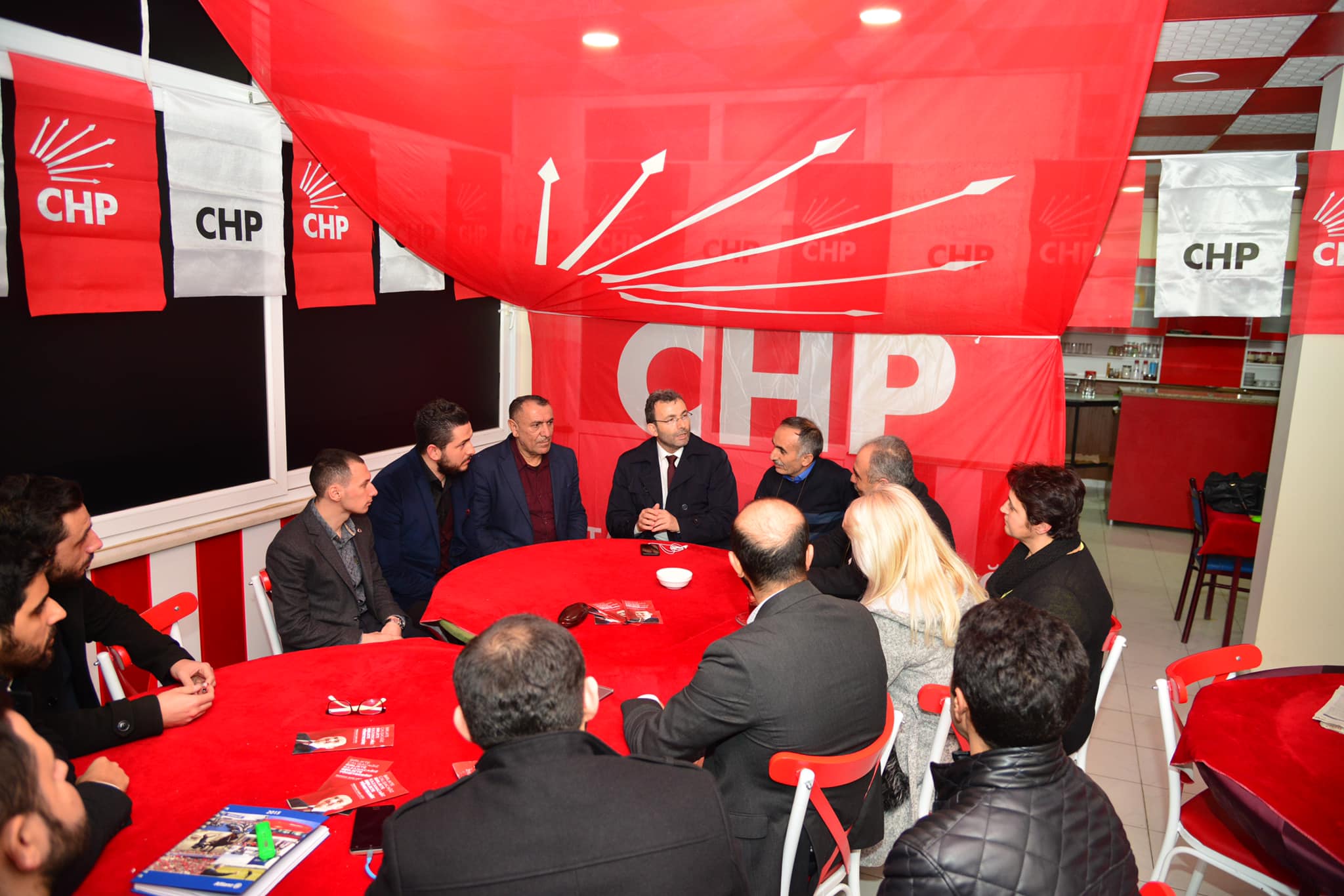 Ahmet Cin’den CHP bürosuna ziyaret