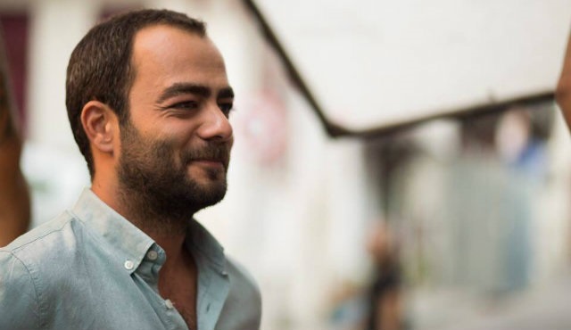 Kerem Fırtına Kimdir, Aslen Nerelidir | Galada Kiminle Öpüştü