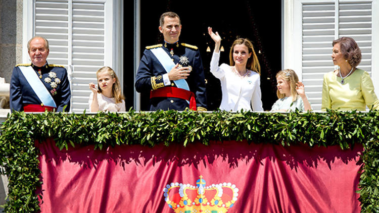Veliaht ne demek? TDK veliaaht anlamı nedir? Veliahtın anlamı? Birleşik Krallık Veliahtı Prens Harry 