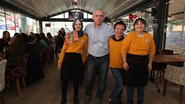 Engelsiz Kafe Nedir, Nerede? 