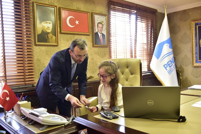 Başkan Cin’den öğretmene 23 Nisan sürprizi! Çocukluk hayalini gerçekleştirdi!