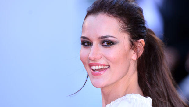 Fahriye Evcen ve Burak Özçivit Neden Kavga Etti | Ayrılıyorlar mı