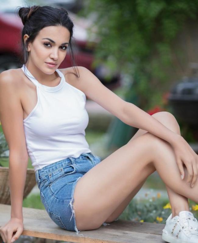 Şilan Makal kimdir? Yeni Gelin'in 'Dilan'ı mayolu görüntülendi