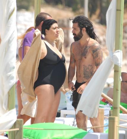 Işın Karaca Seren Serengil'e Neden Dava Açtı | Işık Karaca Kimdir