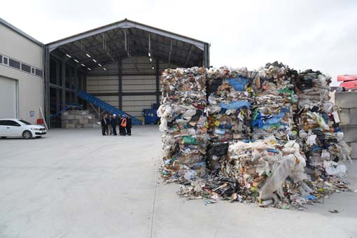 Türkiye'nin ilk büyük atık ünitesi Pendik'te 