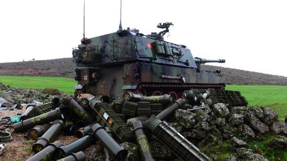 TSK Terör Yuvalarını Zırh Delici Toplarla Vuruyor