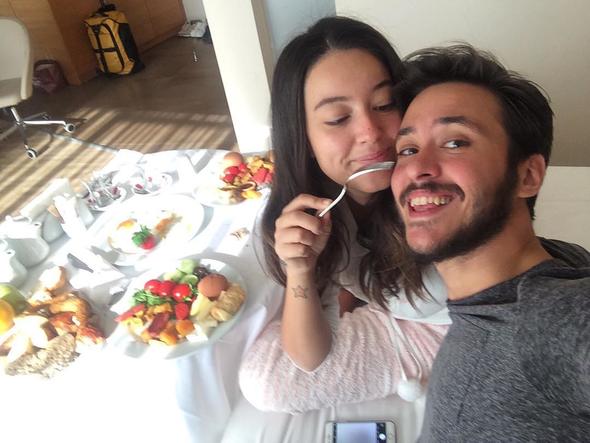 Pelin Akil'den güzel haber! Bebek bekliyor