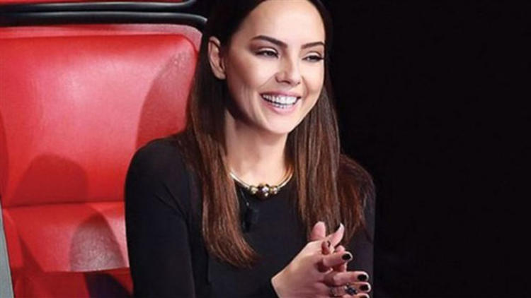 Ebru Gündeş'i mahkeme son kez uyardı! Hakkında yakalama kararı çıkarılacak