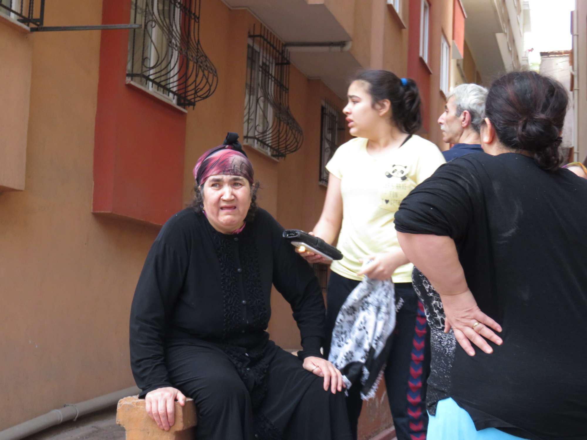 Maltepe'de 5 Katlı Bina Cayır Cayır Yandı!