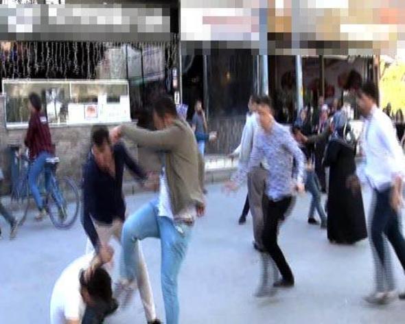 Eskişehir'de Kavga! 2 Kişiye 7 Kişi Saldırdı