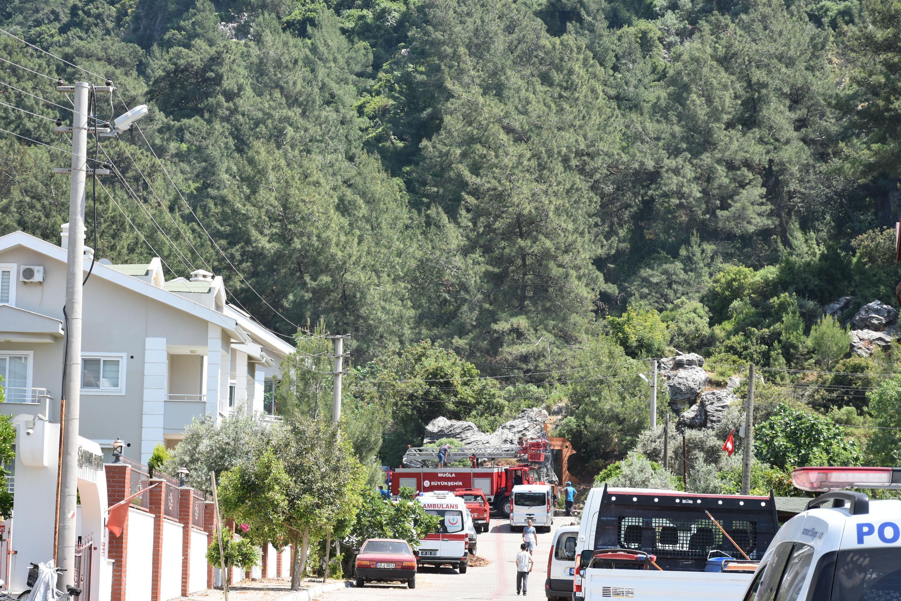 Marmaris'te ormanı kundakladılar! 3 Ayrı yerde yangın!